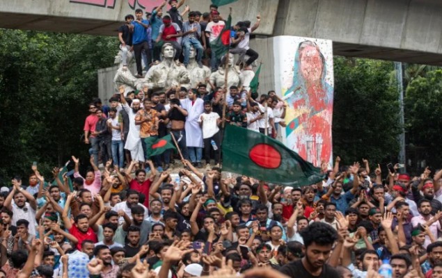 Bangladesh Crisis : लोकतंत्र बहाली के नाम  पर कट्टरपंथ का नंगा नाच